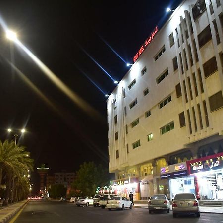 Genac Hotel Янбу Екстериор снимка