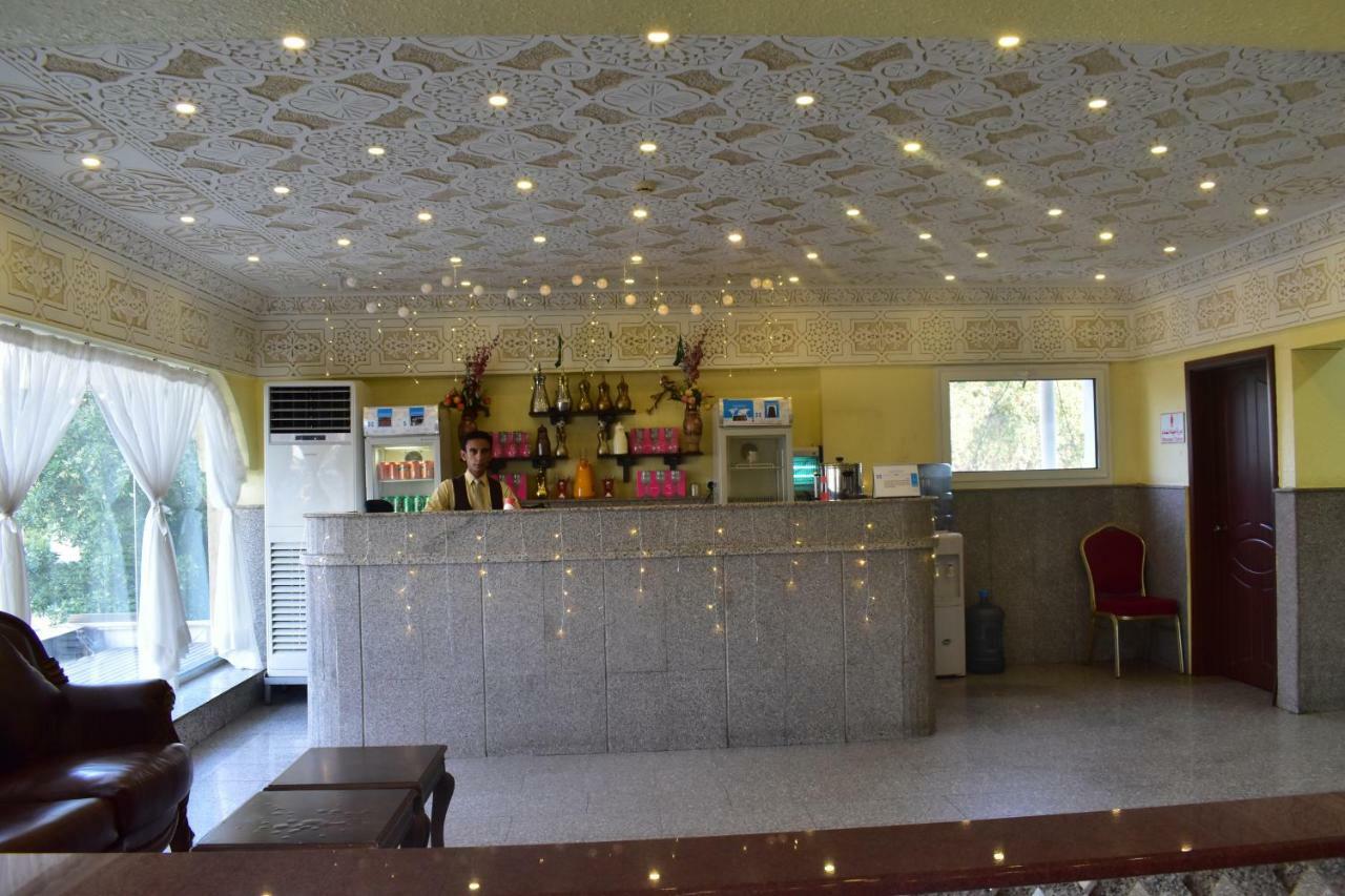 Genac Hotel Янбу Екстериор снимка