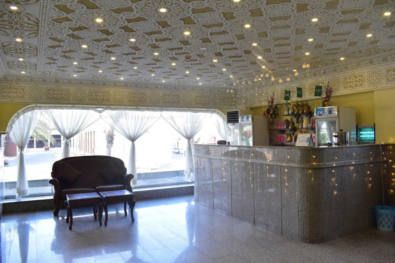 Genac Hotel Янбу Екстериор снимка