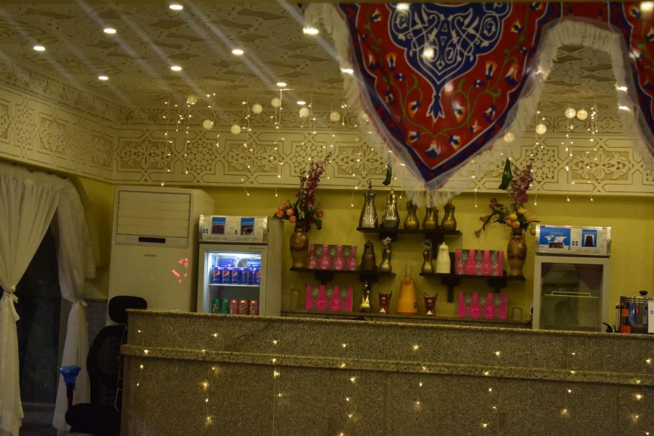 Genac Hotel Янбу Екстериор снимка