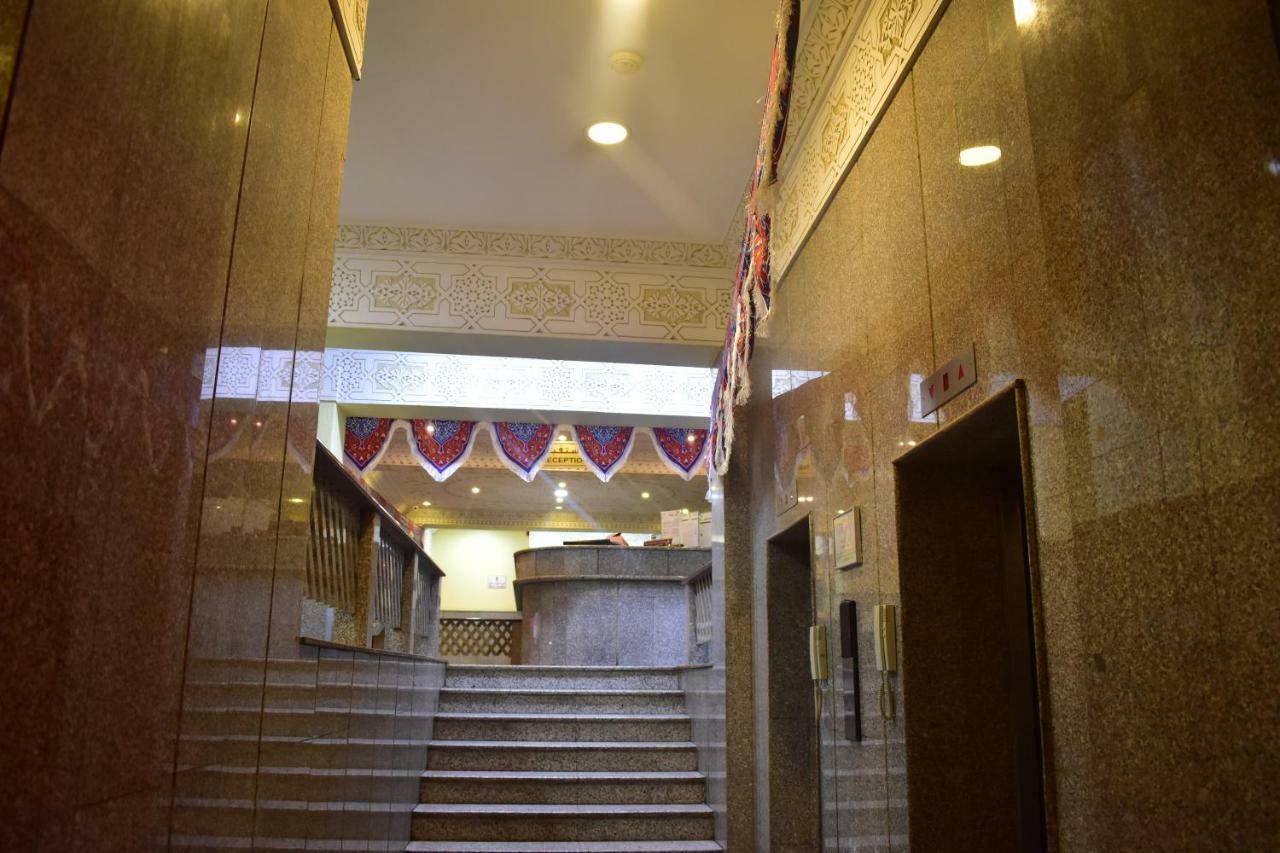 Genac Hotel Янбу Екстериор снимка